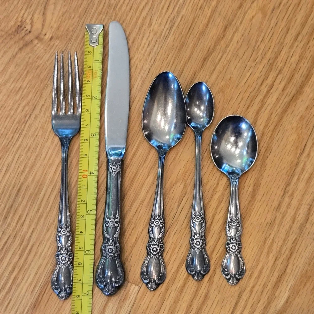 1847 Rogers Bros Heritage Flatware 5 Pc Set Baby Toddler Child Size Silverplate